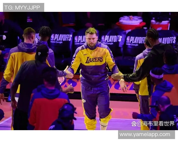 巴爷点评独行侠交易东契奇为何未能引进里夫斯令人震惊