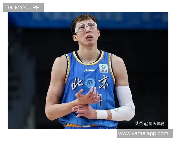 北京虽败犹荣翟晓川表现出色周琦受伤后全队依靠川队奋力拼搏